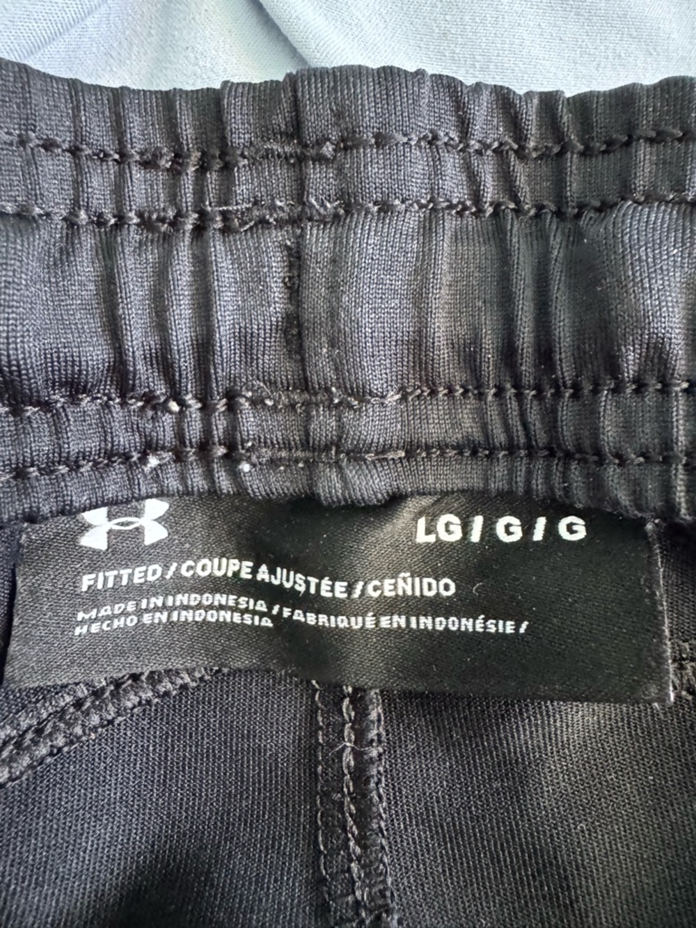 Under Armour Black Performance Track Pants - Picture 6 of 6